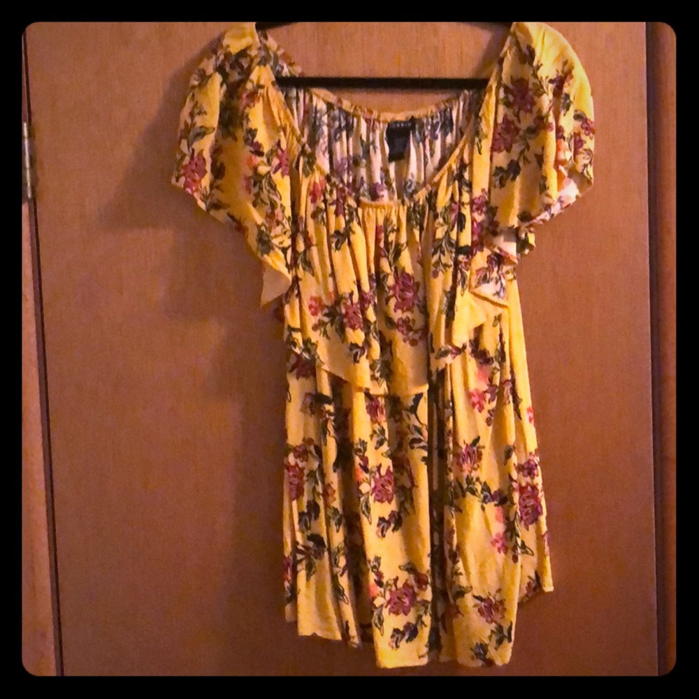 **TORRID SIZE 1 FLORAL OFF THE SHOULDER SHIRT**